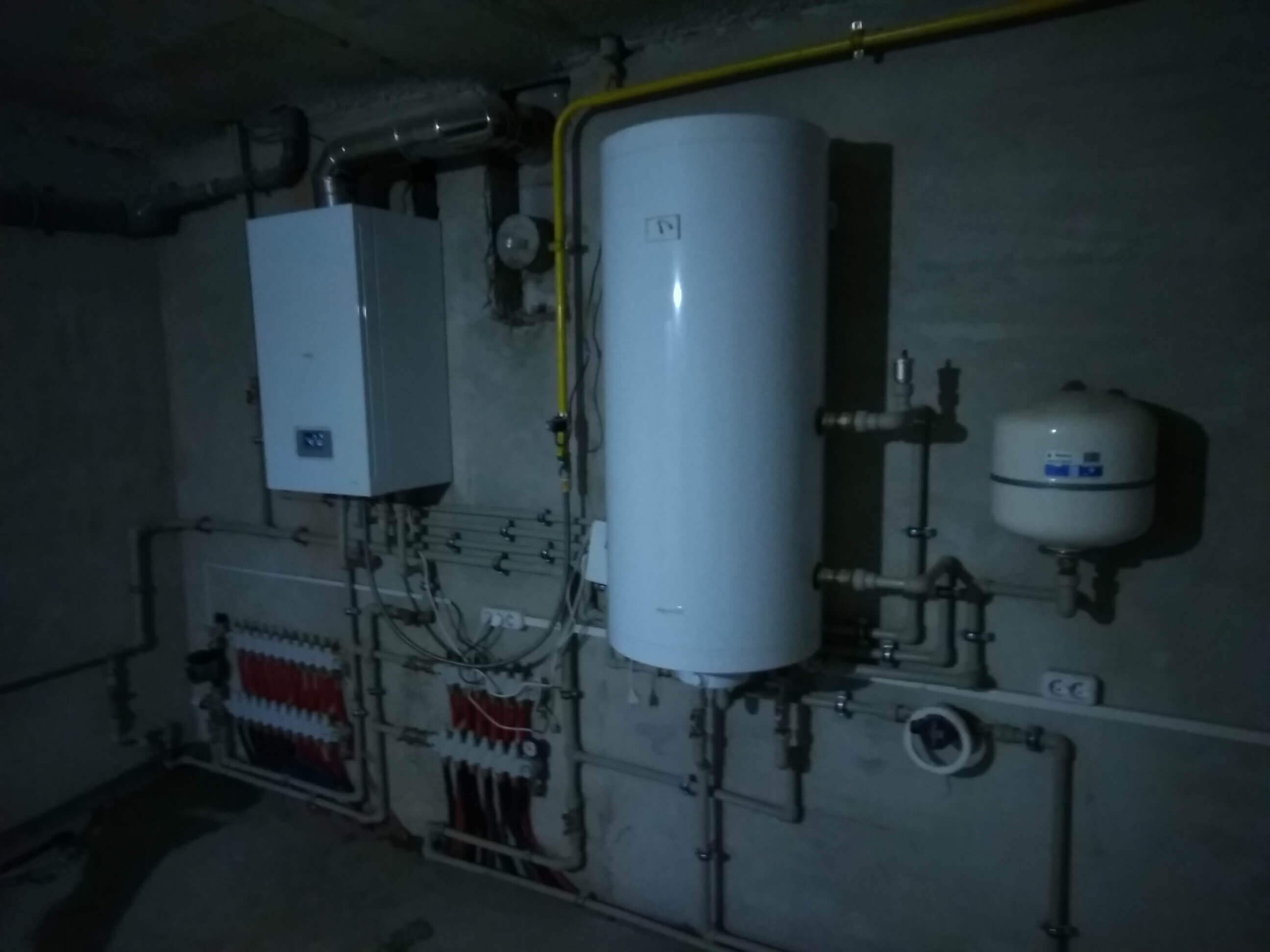 установка газового котла в частном доме, монтаж газового котла в Минске, монтаж котлов фото 2 Установка котла в частном доме фото 2